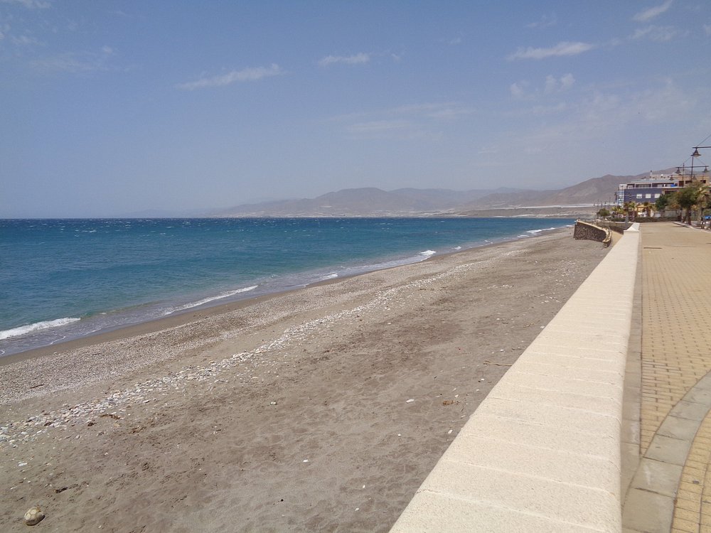 Paseo marítimo de Balerma
